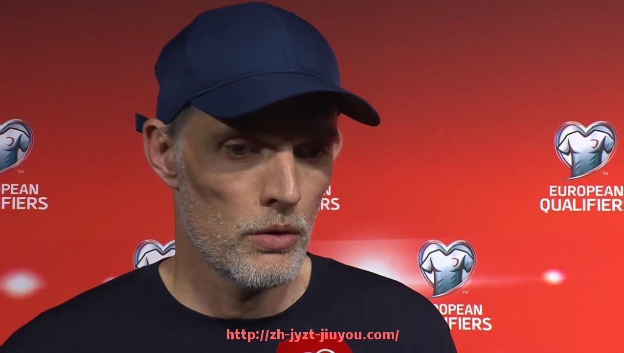 九游jiuyou-德甲球队合照中的球衣风格与形象塑造